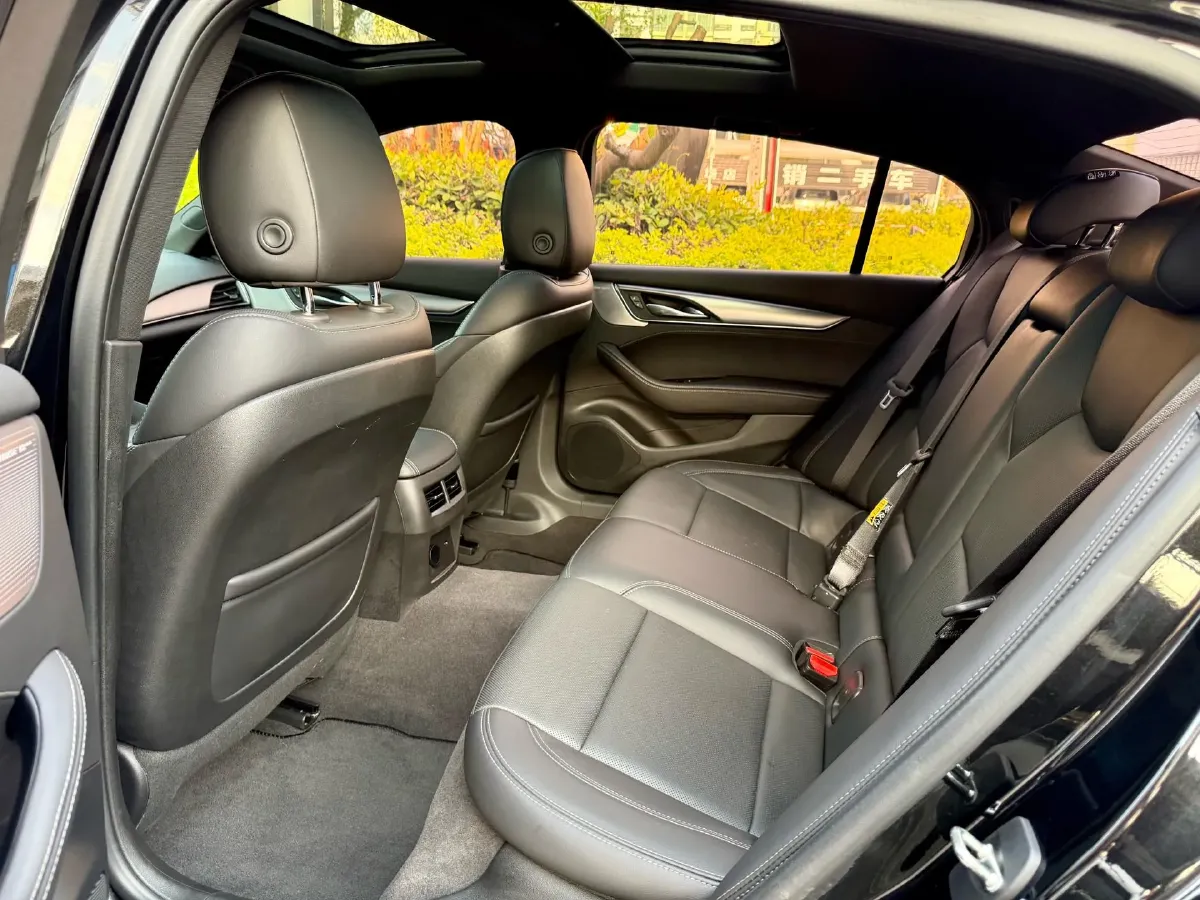 2022 Cadillac CT5 2.0T 237HP L4 10AT,autocango,china used car exporter,china ev exporter,chinese used car exporter,chinese used ev exporter