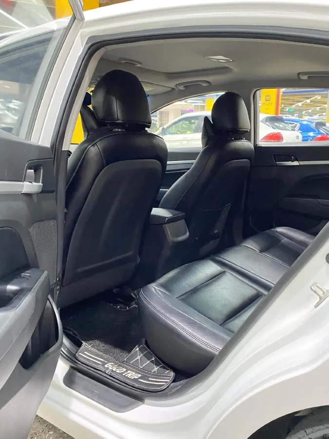 2016 Hyundai Elantra 1.6L 130HP L4 6AT,autocango,china used car exporter,china ev exporter,chinese used car exporter,chinese used ev exporter