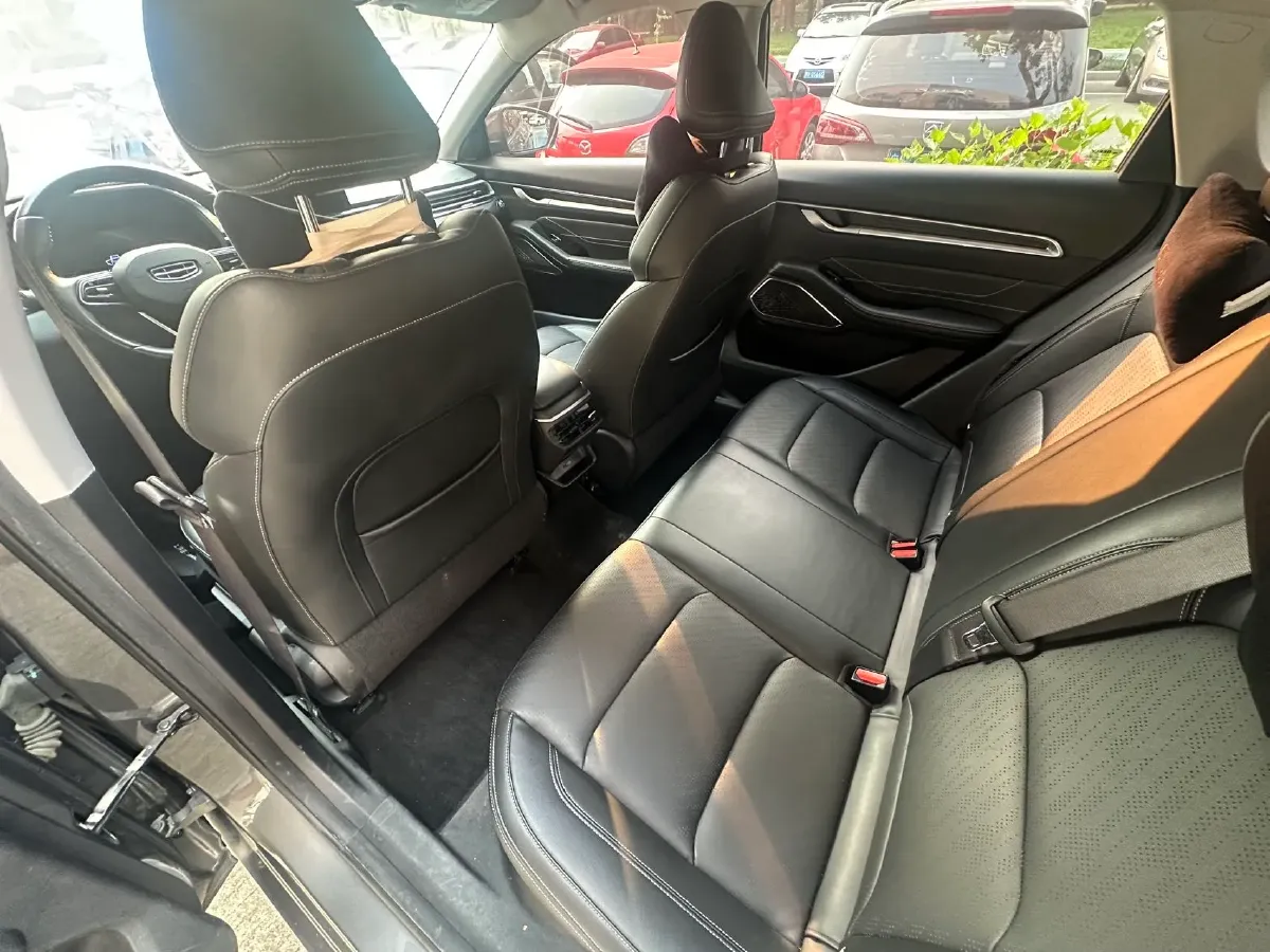 2022 Geely Emgrand 1.5L 114HP L4 CVT,autocango,china used car exporter,china ev exporter,chinese used car exporter,chinese used ev exporter