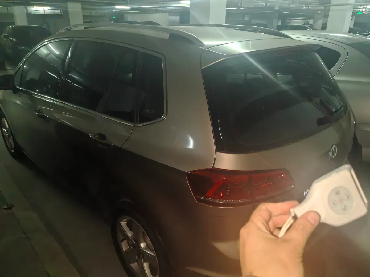 2018 Volkswagen Golf Sportsvan 1.6L 110HP L4 6AT,autocango,china used car exporter,china ev exporter,chinese used car exporter,chinese used ev exporter