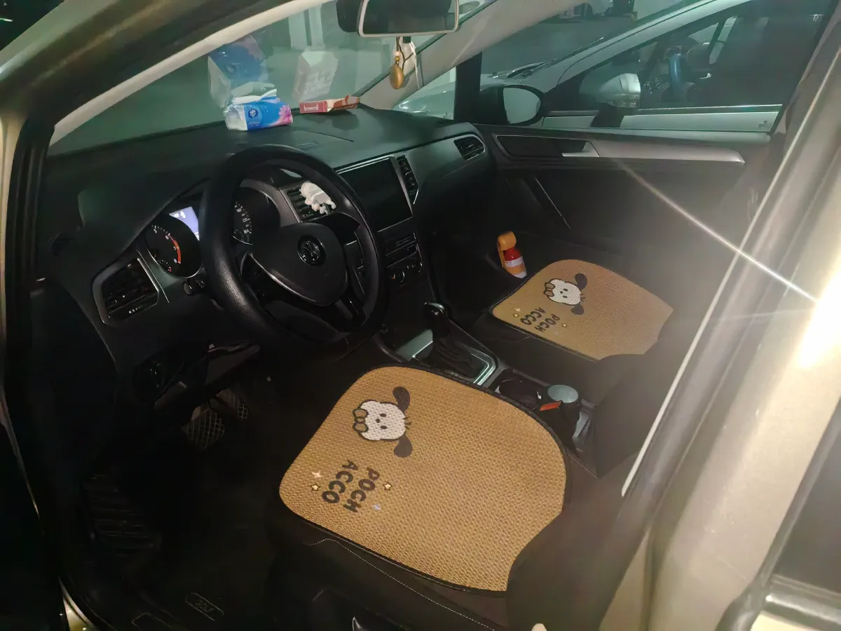 2018 Volkswagen Golf Sportsvan 1.6L 110HP L4 6AT,autocango,china used car exporter,china ev exporter,chinese used car exporter,chinese used ev exporter