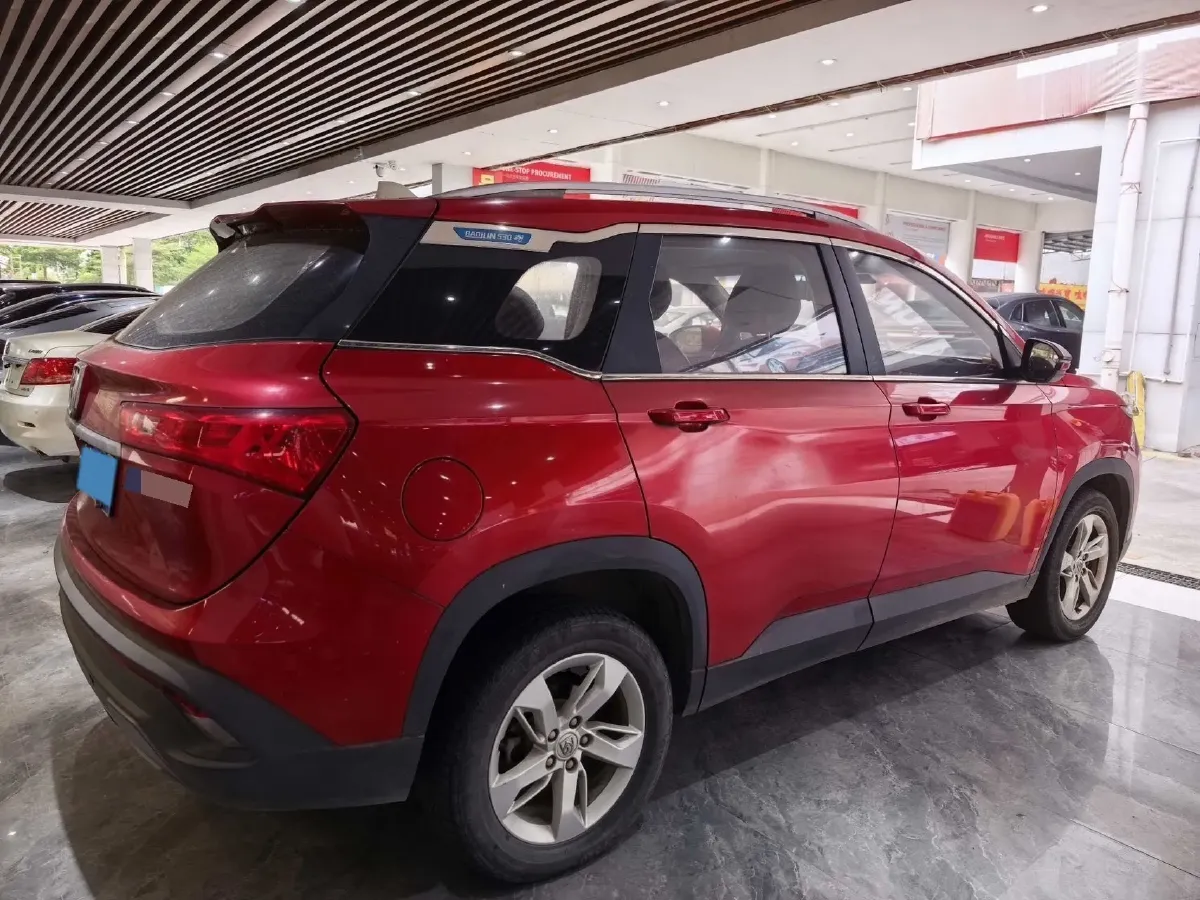 2018 BaoJun 530 1.5T 150HP L4 6MT,autocango,china used car exporter,china ev exporter,chinese used car exporter,chinese used ev exporter