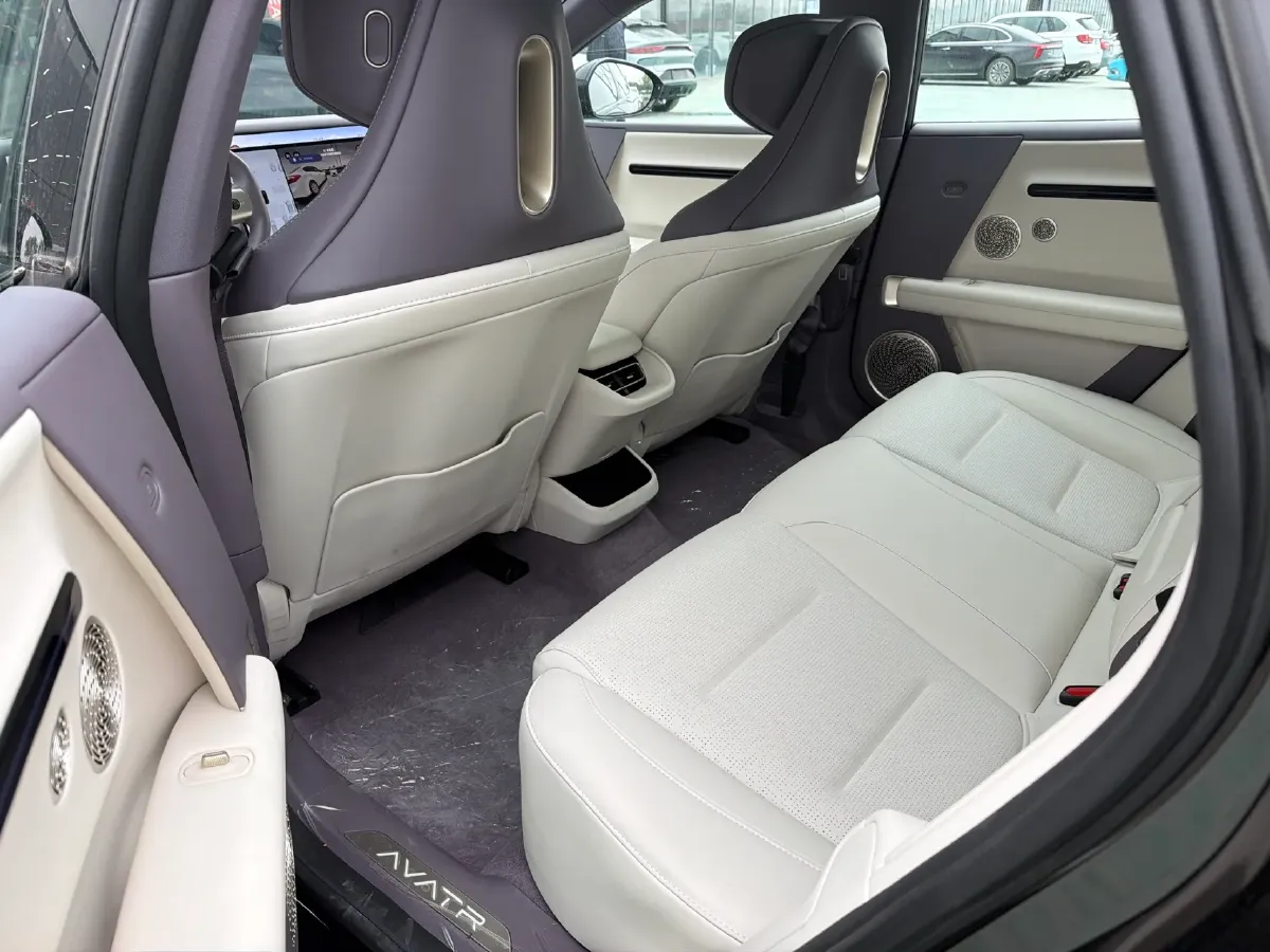 2025 Avatr 06 REEV 156HP REEV,autocango,china used car exporter,china ev exporter,chinese used car exporter,chinese used ev exporter