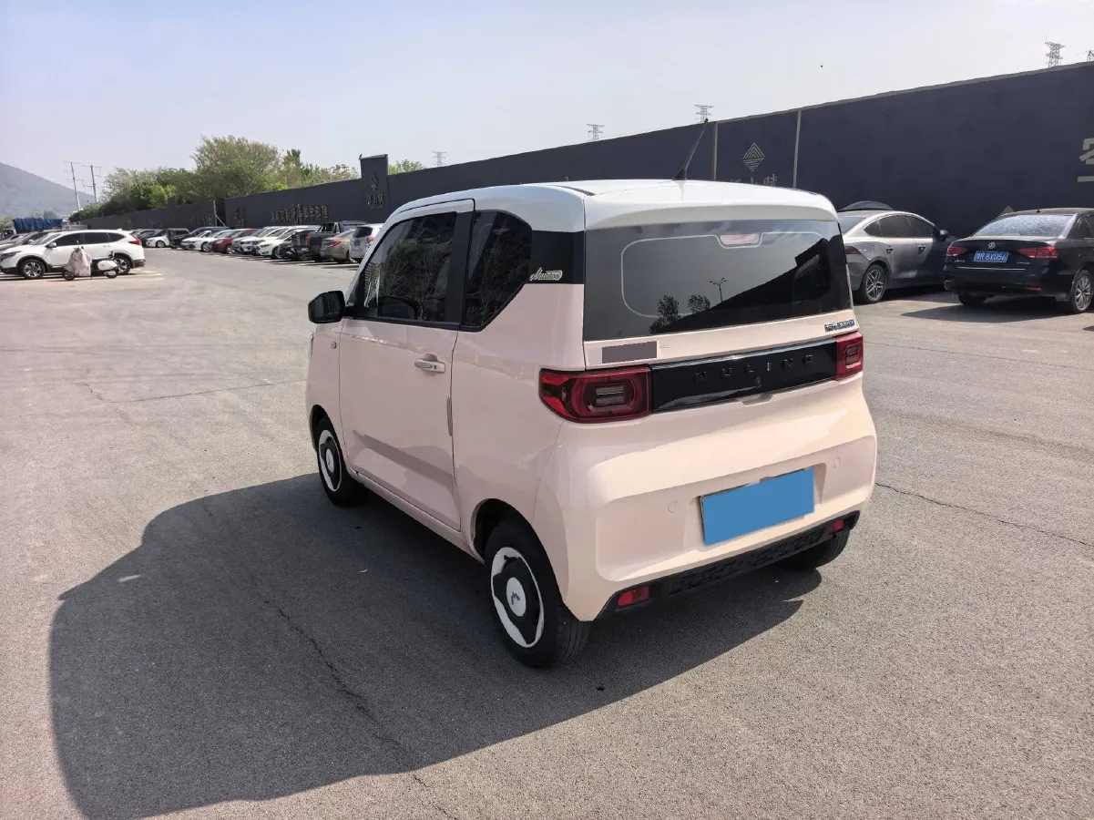 2022 WuLing HongGuang MINI EV BEV 13.9KWH,autocango,china used car exporter,china ev exporter,chinese used car exporter,chinese used ev exporter