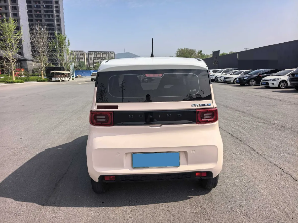 2022 WuLing HongGuang MINI EV BEV 13.9KWH,autocango,china used car exporter,china ev exporter,chinese used car exporter,chinese used ev exporter