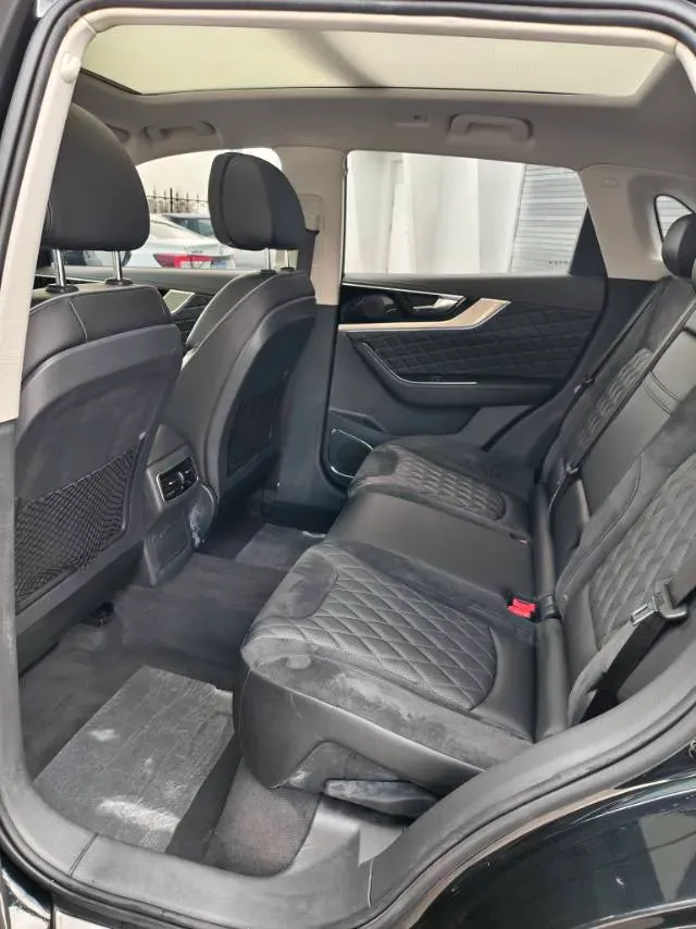 2019 HongQi HS5 2.0T 224HP L4 6AT,autocango,china used car exporter,china ev exporter,chinese used car exporter,chinese used ev exporter