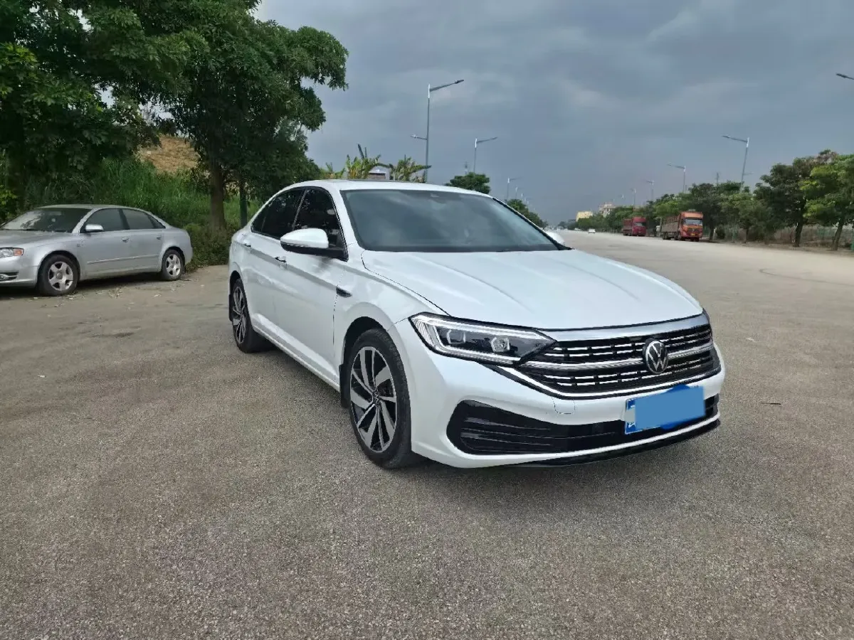 2023 Volkswagen Sagitar 1.5T 160HP L4 7DCT,autocango,china used car exporter,china ev exporter,chinese used car exporter,chinese used ev exporter