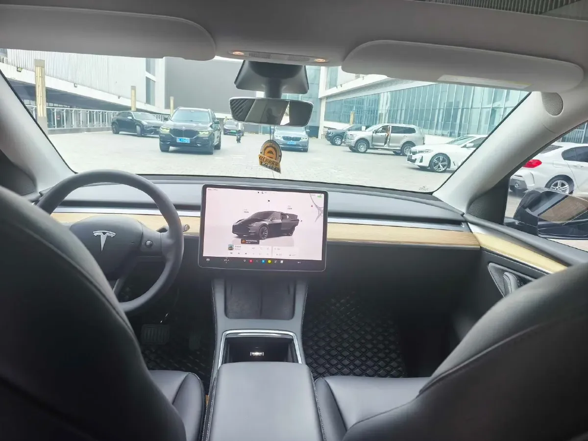 2022 Tesla Model Y BEV 60KWH,autocango,china used car exporter,china ev exporter,chinese used car exporter,chinese used ev exporter