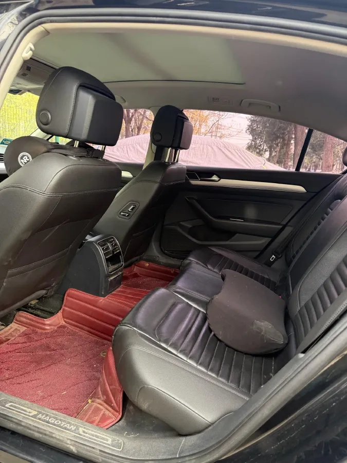 2018 Volkswagen Magotan 1.8T 180HP L4 7DCT,autocango,china used car exporter,china ev exporter,chinese used car exporter,chinese used ev exporter