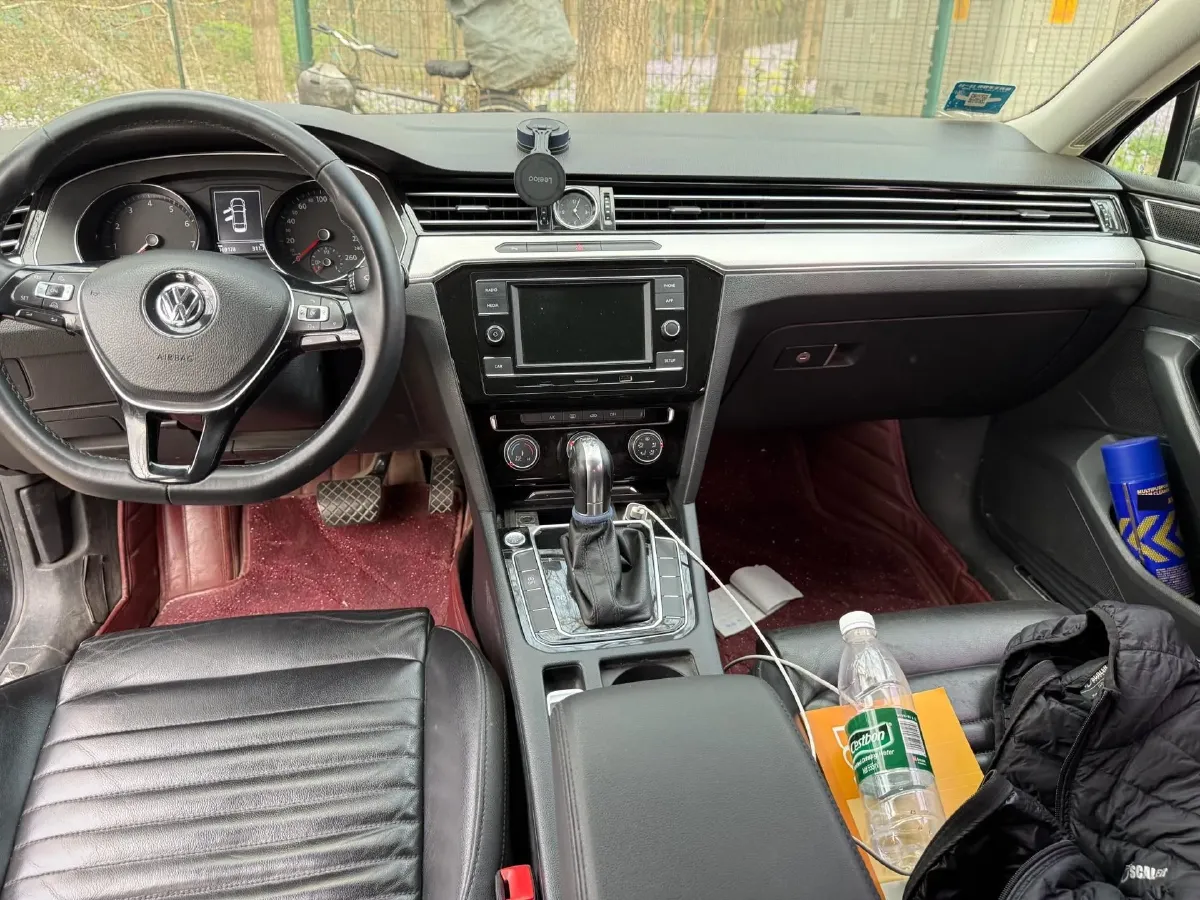 2018 Volkswagen Magotan 1.8T 180HP L4 7DCT,autocango,china used car exporter,china ev exporter,chinese used car exporter,chinese used ev exporter