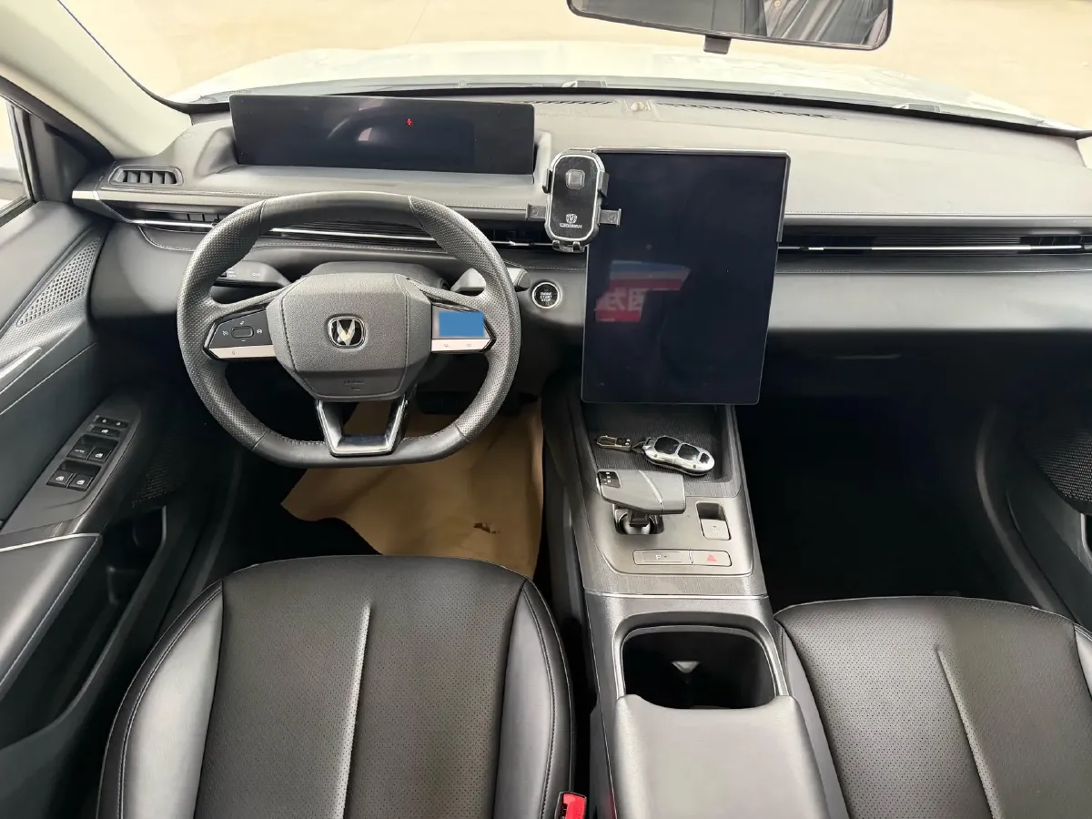 2024 ChangAn Eado 1.5T 170HP L4 7DCT,autocango,china used car exporter,china ev exporter,chinese used car exporter,chinese used ev exporter