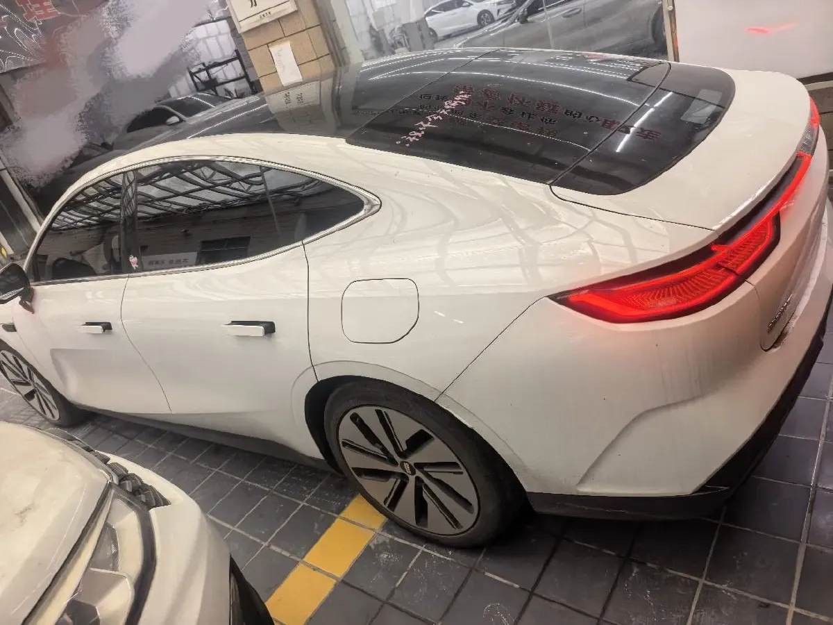 2024 Geely Galaxy E8 BEV 76KWH,autocango,china used car exporter,china ev exporter,chinese used car exporter,chinese used ev exporter