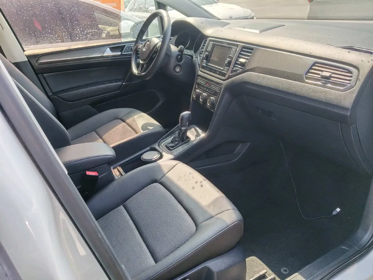 2018 Volkswagen Golf Sportsvan 1.4T 131HP L4 7DCT,autocango,china used car exporter,china ev exporter,chinese used car exporter,chinese used ev exporter