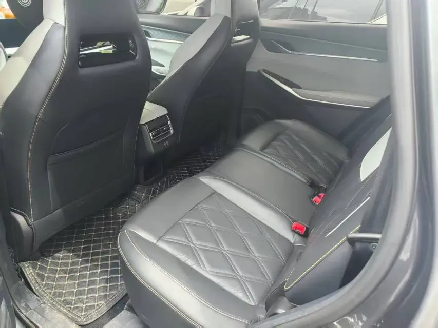 2023 ChangAn CS75 Plus 1.5T 188HP L4 8AT,autocango,china used car exporter,china ev exporter,chinese used car exporter,chinese used ev exporter