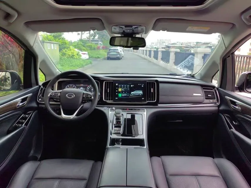 2021 GAC Trumpchi M8 2.0T 252HP L4 8AT,autocango,china used car exporter,china ev exporter,chinese used car exporter,chinese used ev exporter