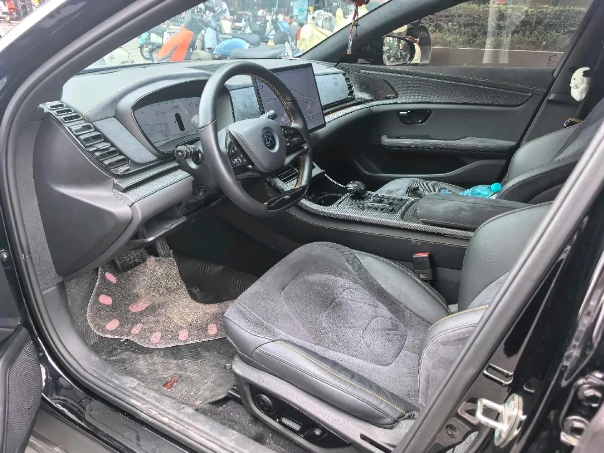 2024 BYD Han 1.5T 139HP L4 E-CVT PHEV 36.01KWH,autocango,china used car exporter,china ev exporter,chinese used car exporter,chinese used ev exporter