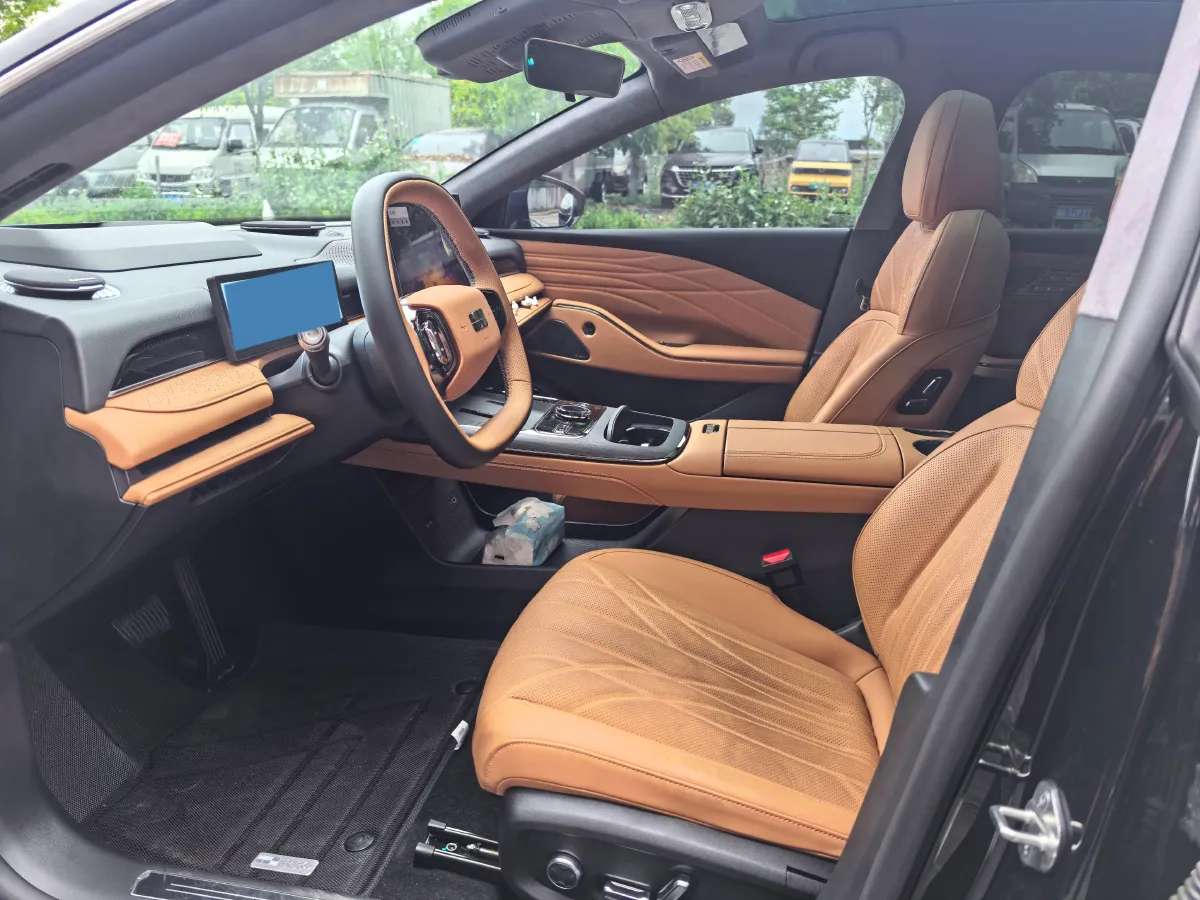 2025 Geely Galaxy Starshine 8 1.5T 163HP L4 3DHT PHEV 27.69KWH,autocango,china used car exporter,china ev exporter,chinese used car exporter,chinese used ev exporter