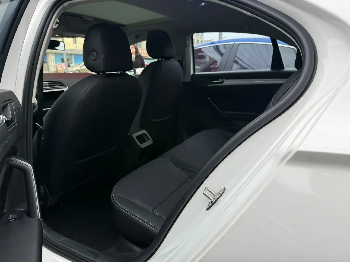 2019 Volkswagen Lamando 1.4T 131HP L4 7DCT,autocango,china used car exporter,china ev exporter,chinese used car exporter,chinese used ev exporter