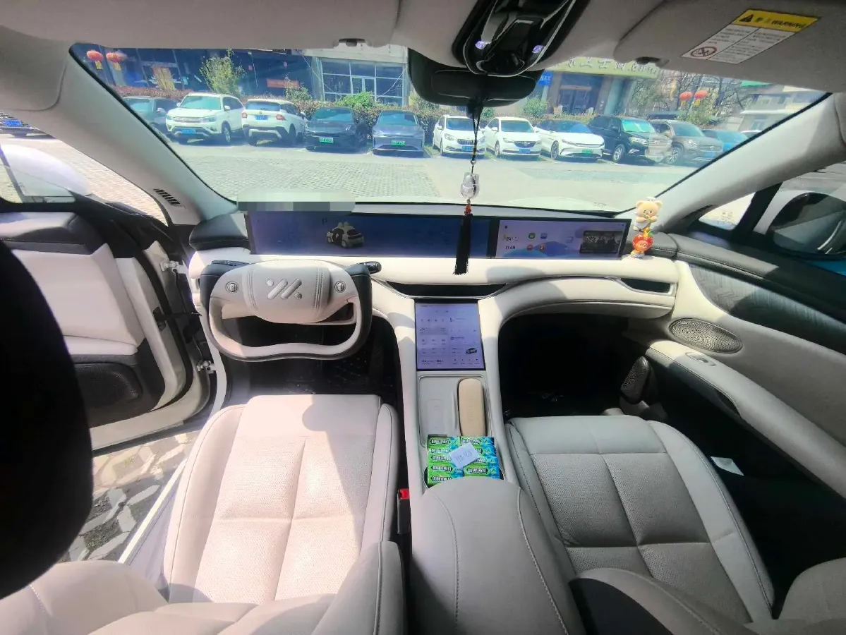 2025 IM LS6 BEV 83KWH,autocango,china used car exporter,china ev exporter,chinese used car exporter,chinese used ev exporter