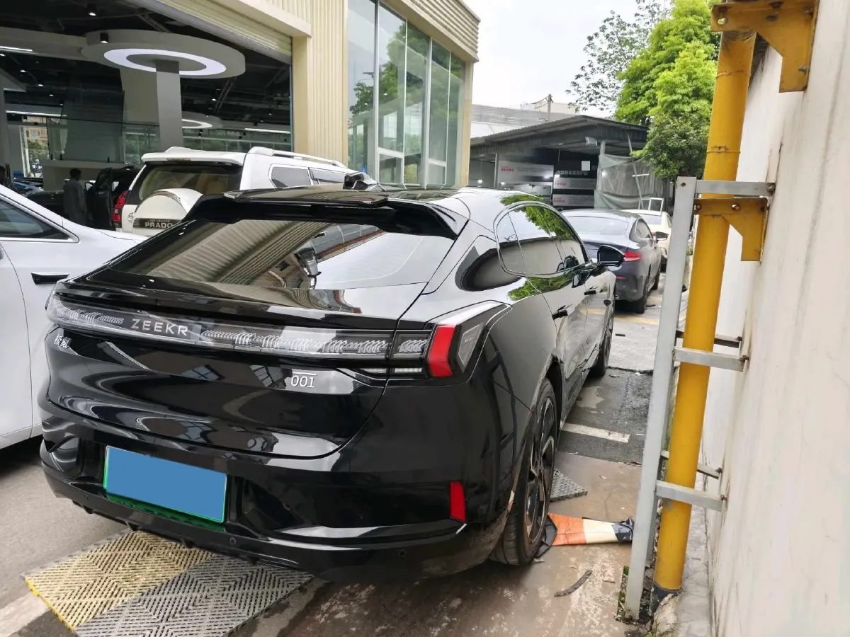 2023 Zeekr 001 BEV 100KWH,autocango,china used car exporter,china ev exporter,chinese used car exporter,chinese used ev exporter