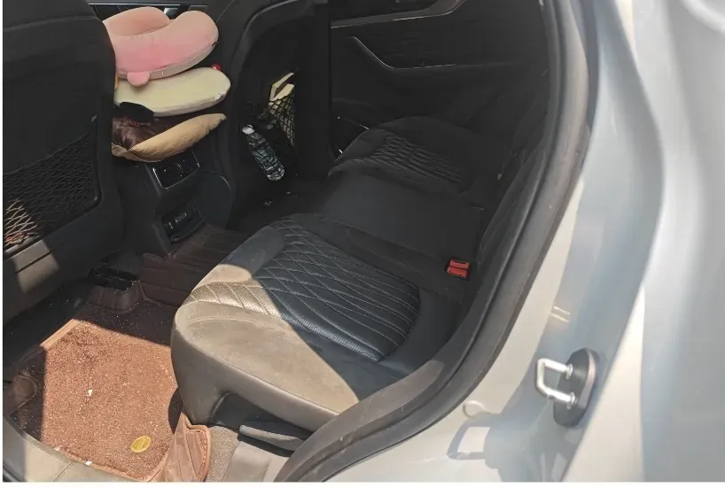 2022 HongQi HS5 2.0T 224HP L4 6AT,autocango,china used car exporter,china ev exporter,chinese used car exporter,chinese used ev exporter