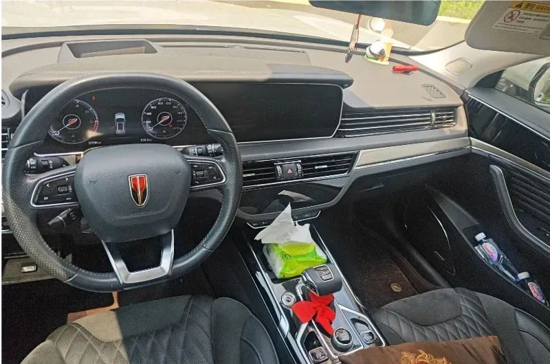 2022 HongQi HS5 2.0T 224HP L4 6AT,autocango,china used car exporter,china ev exporter,chinese used car exporter,chinese used ev exporter