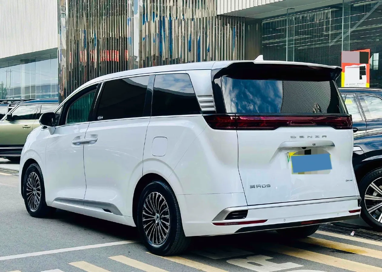 2024 Denza D9 1.5T 139HP L4 E-CVT PHEV 40KWH,autocango,china used car exporter,china ev exporter,chinese used car exporter,chinese used ev exporter