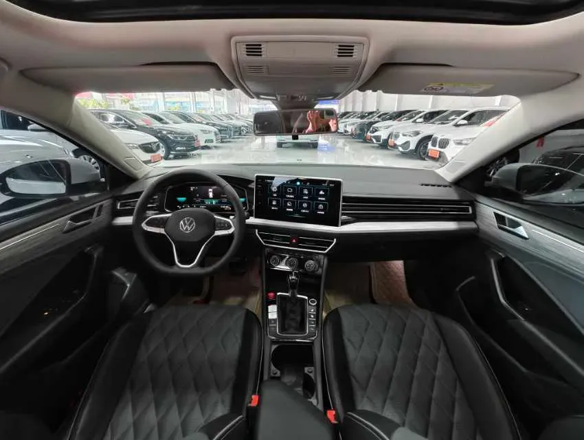 2024 Volkswagen Sagitar 1.5T 160HP L4 7DCT,autocango,china used car exporter,china ev exporter,chinese used car exporter,chinese used ev exporter
