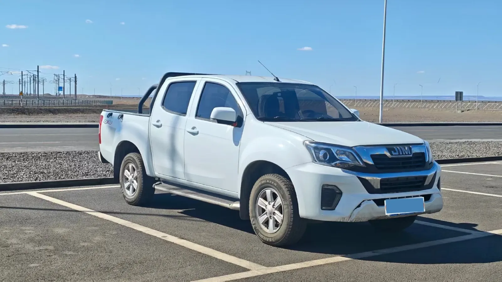 2024 Isuzu Jim 2.8T 120HP L4 5MT,autocango,china used car exporter,china ev exporter,chinese used car exporter,chinese used ev exporter
