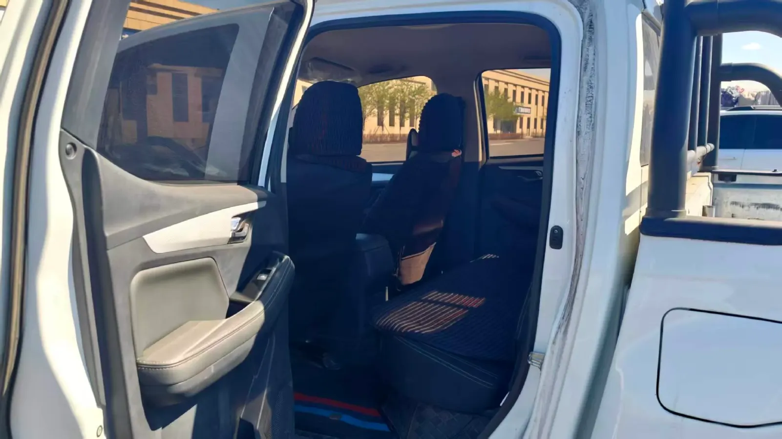 2024 Isuzu Jim 2.8T 120HP L4 5MT,autocango,china used car exporter,china ev exporter,chinese used car exporter,chinese used ev exporter