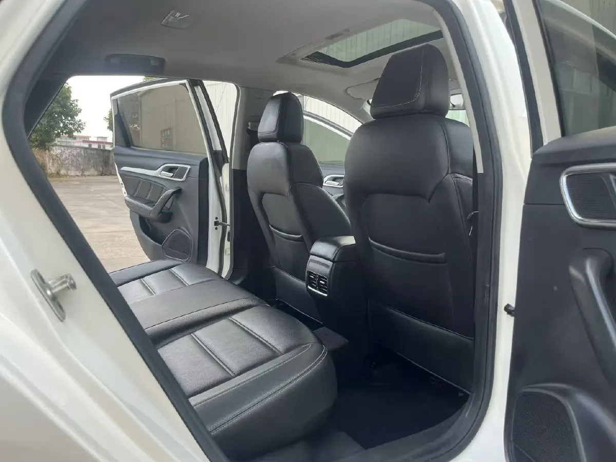 2017 MG MG6 1.5T 169HP L4 7DCT,autocango,china used car exporter,china ev exporter,chinese used car exporter,chinese used ev exporter