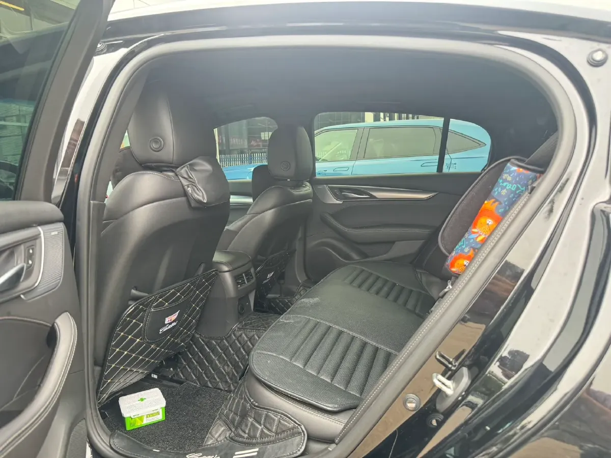 2023 Cadillac CT5 2.0T 237HP L4 10AT,autocango,china used car exporter,china ev exporter,chinese used car exporter,chinese used ev exporter