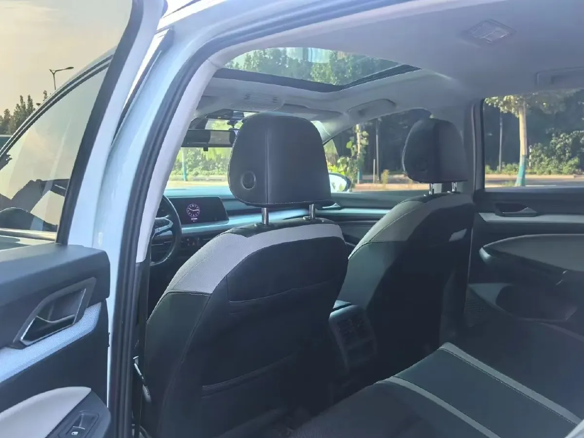 2021 Volkswagen Golf 1.4T 150HP L4 7DCT,autocango,china used car exporter,china ev exporter,chinese used car exporter,chinese used ev exporter