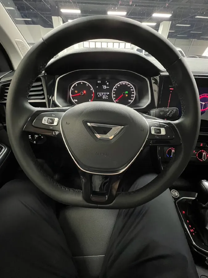 2019 Jetta VS5 1.4T 150HP L4 6AT,autocango,china used car exporter,china ev exporter,chinese used car exporter,chinese used ev exporter