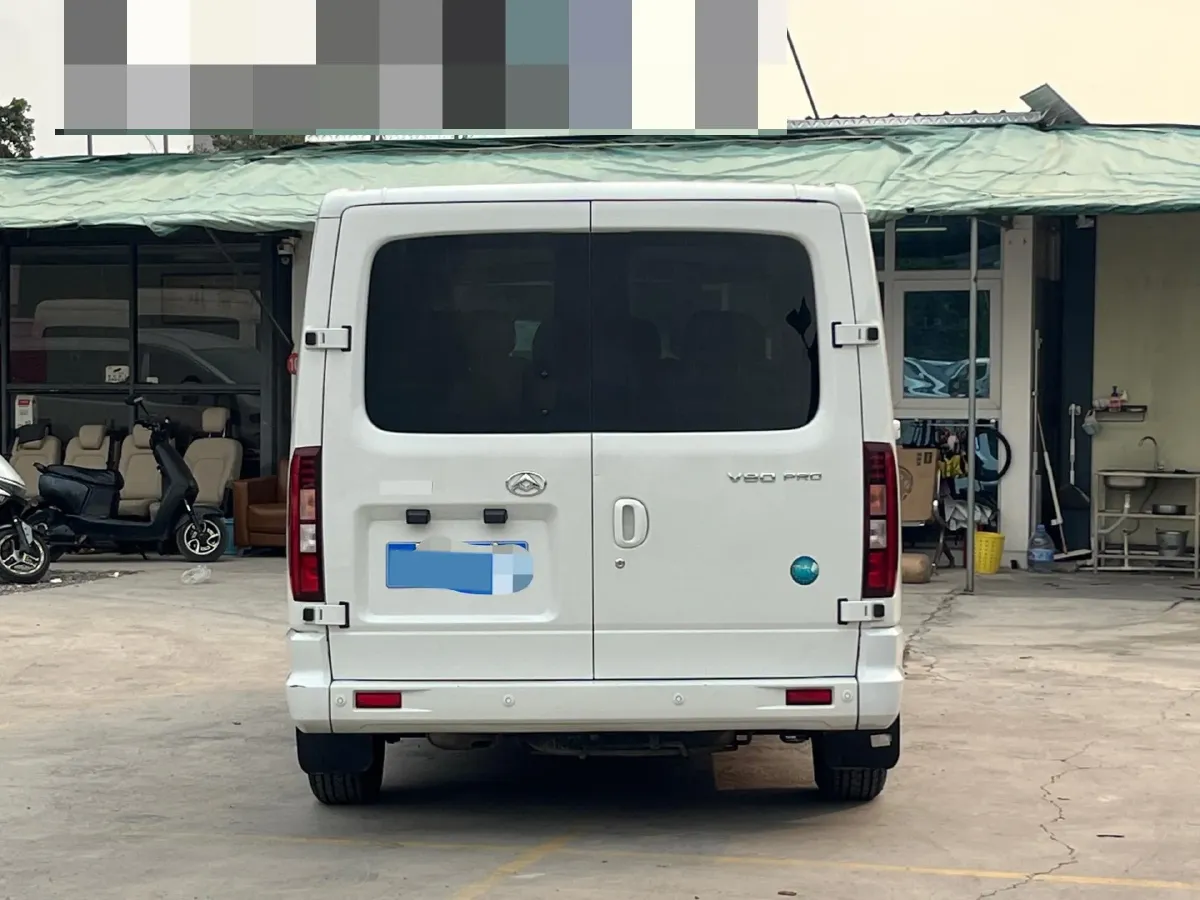 2015 MAXUS XinTu V80 2.5T 136HP L4 5MT,autocango,china used car exporter,china ev exporter,chinese used car exporter,chinese used ev exporter