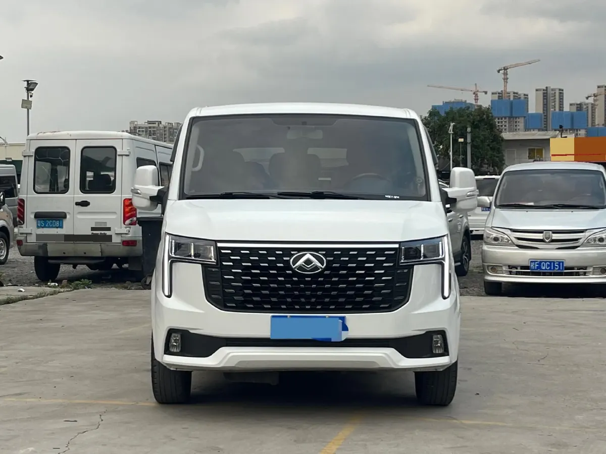 2015 MAXUS XinTu V80 2.5T 136HP L4 5MT,autocango,china used car exporter,china ev exporter,chinese used car exporter,chinese used ev exporter