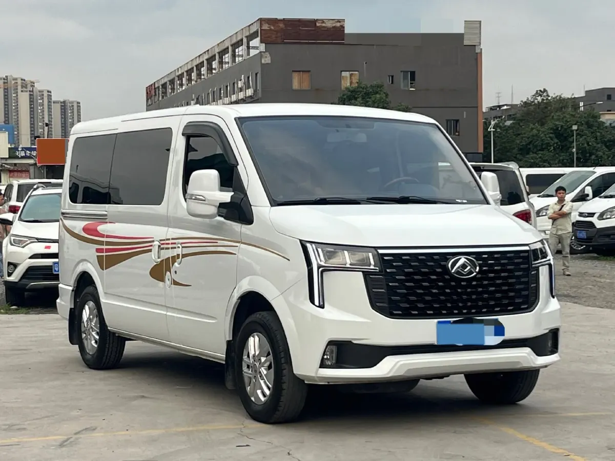 2015 MAXUS XinTu V80 2.5T 136HP L4 5MT,autocango,china used car exporter,china ev exporter,chinese used car exporter,chinese used ev exporter