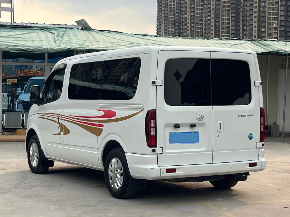 2015 MAXUS XinTu V80 2.5T 136HP L4 5MT,autocango,china used car exporter,china ev exporter,chinese used car exporter,chinese used ev exporter