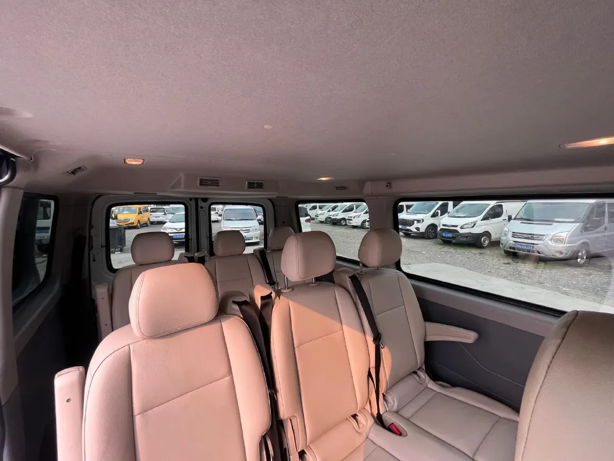 2015 MAXUS XinTu V80 2.5T 136HP L4 5MT,autocango,china used car exporter,china ev exporter,chinese used car exporter,chinese used ev exporter