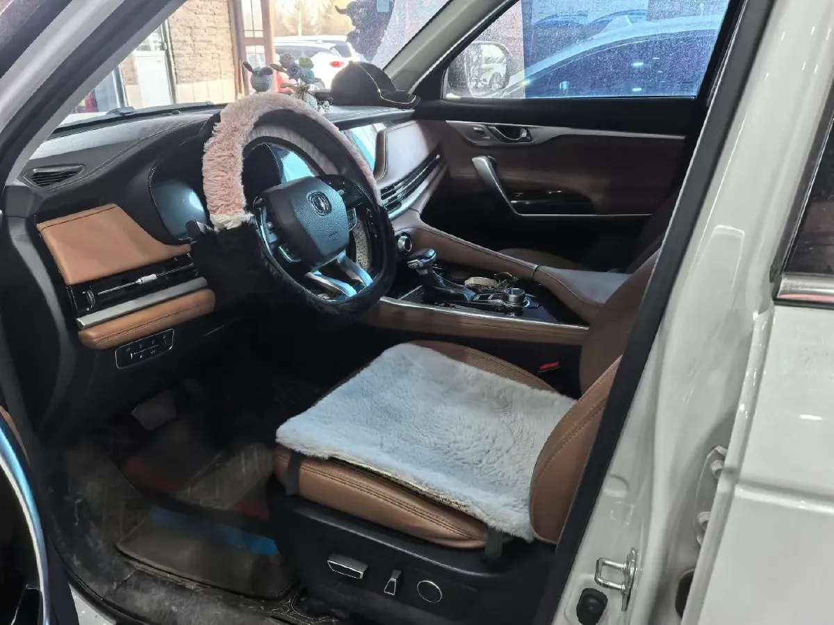 2019 ChangAn CS95 2.0T 233HP L4 6AT,autocango,china used car exporter,china ev exporter,chinese used car exporter,chinese used ev exporter