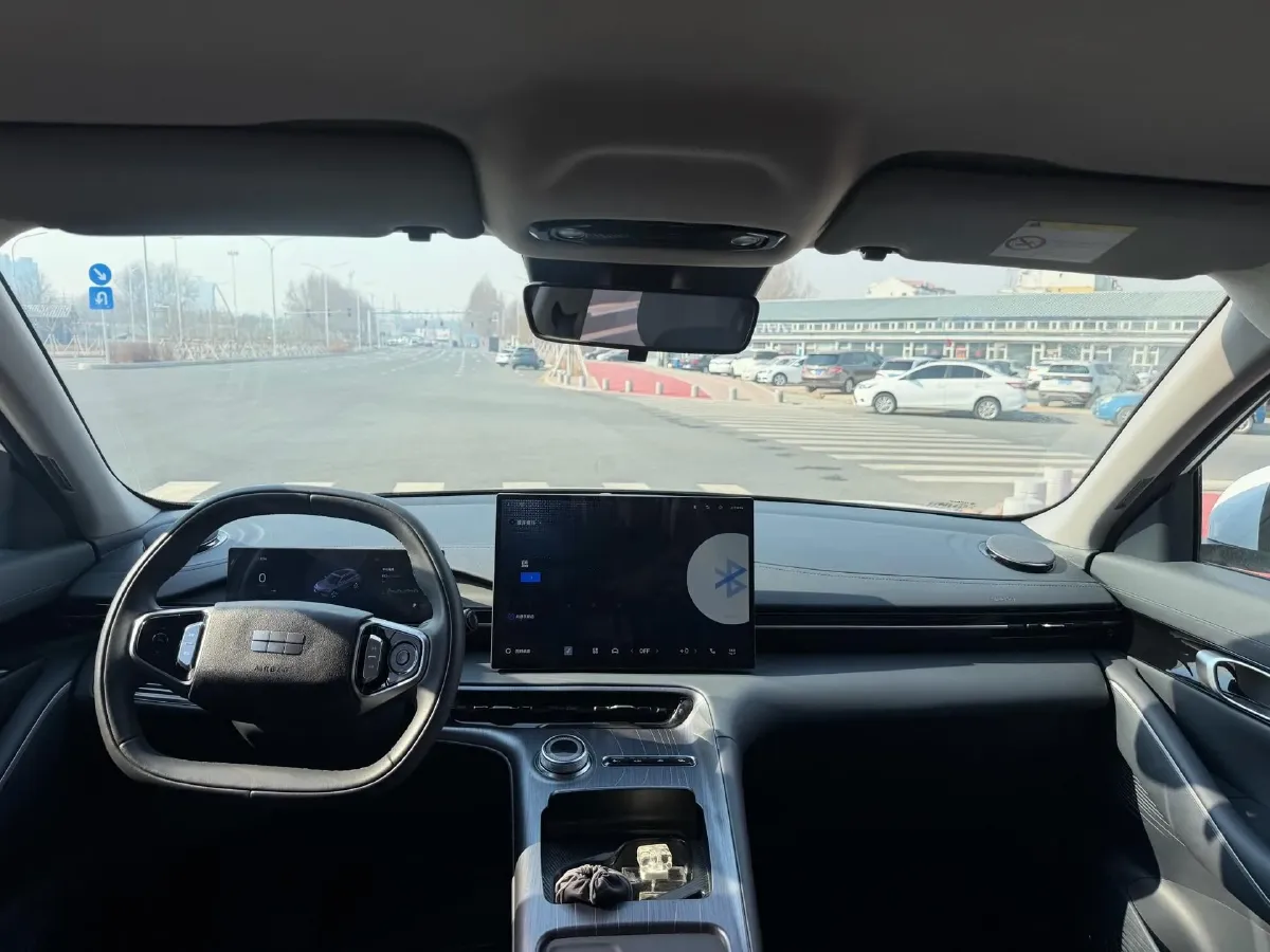 2024 Geely Emgrand L HiP 1.5T 181HP L4 3DHT PHEV 15.5KWH,autocango,china used car exporter,china ev exporter,chinese used car exporter,chinese used ev exporter