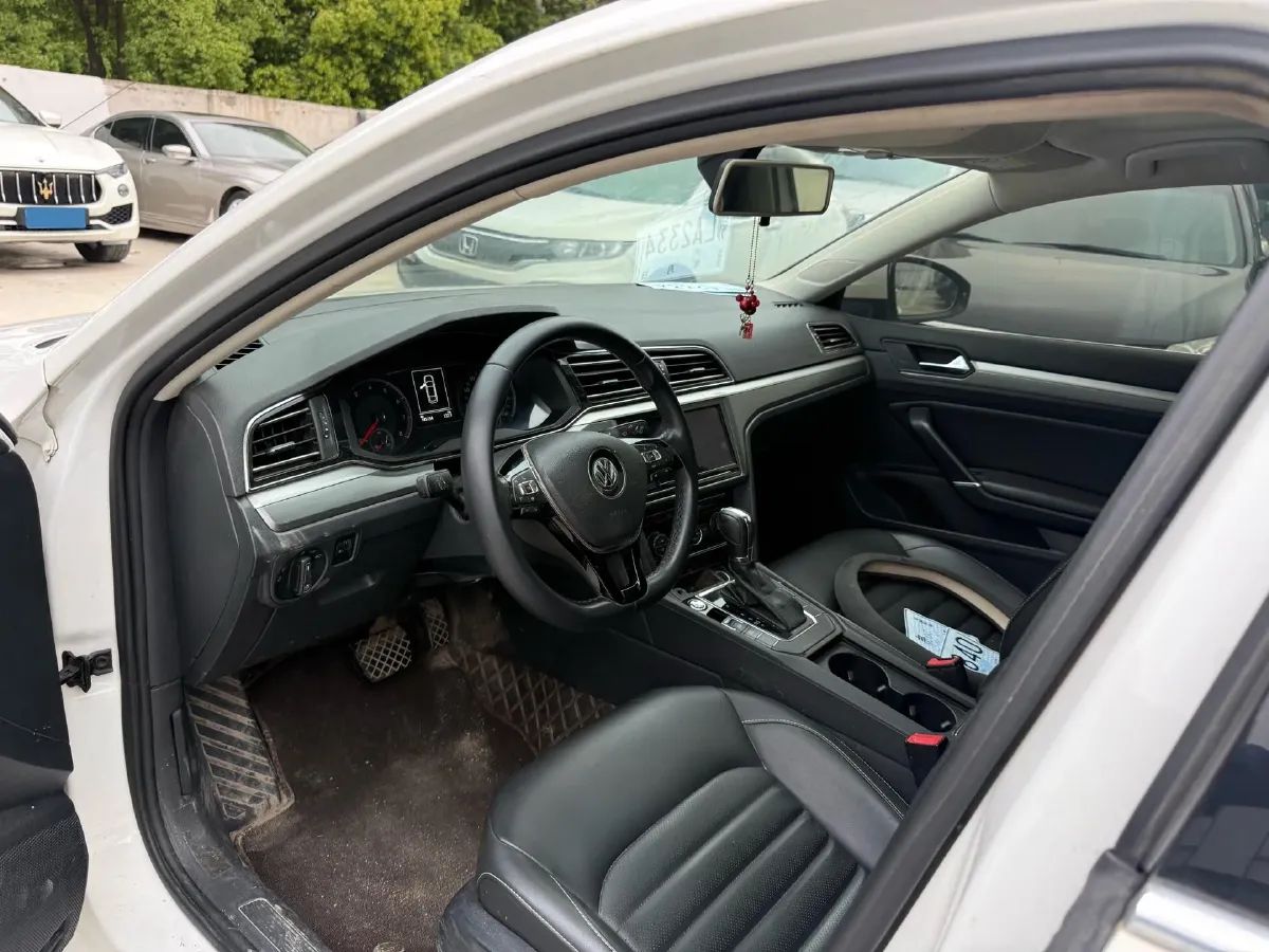 2019 Volkswagen Passat 1.4T 150HP L4 7DCT,autocango,china used car exporter,china ev exporter,chinese used car exporter,chinese used ev exporter