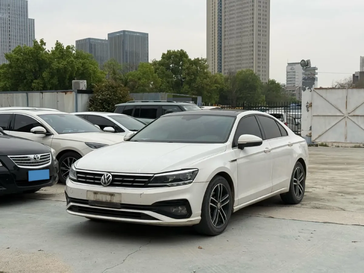 2019 Volkswagen Passat 1.4T 150HP L4 7DCT,autocango,china used car exporter,china ev exporter,chinese used car exporter,chinese used ev exporter