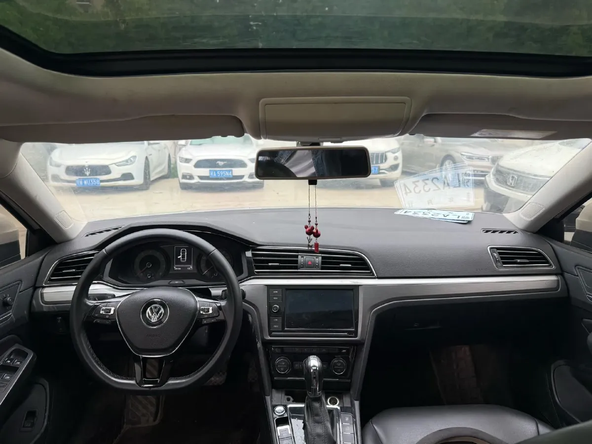 2019 Volkswagen Passat 1.4T 150HP L4 7DCT,autocango,china used car exporter,china ev exporter,chinese used car exporter,chinese used ev exporter