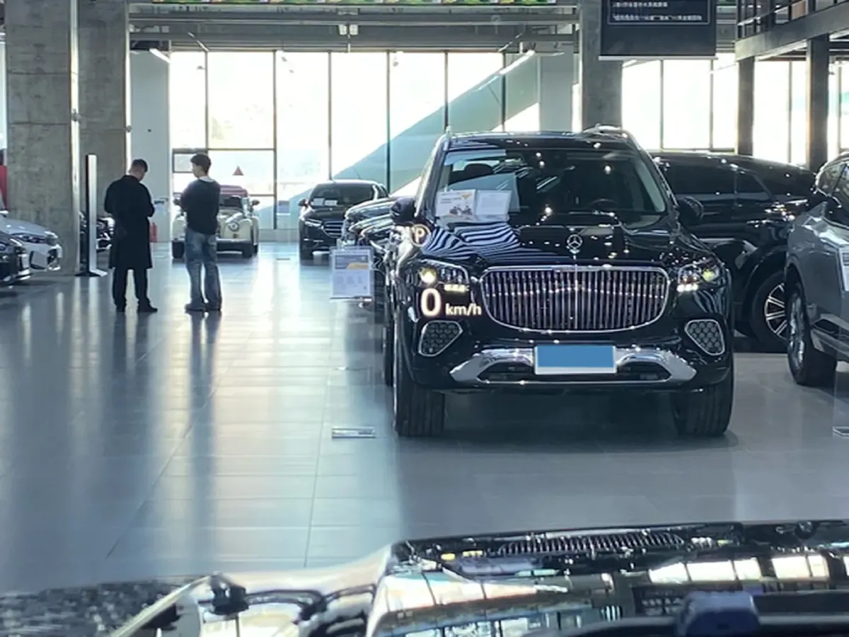 2021 Land Rover Defender 3.0T 400HP L6 8AT,autocango,china used car exporter,china ev exporter,chinese used car exporter,chinese used ev exporter