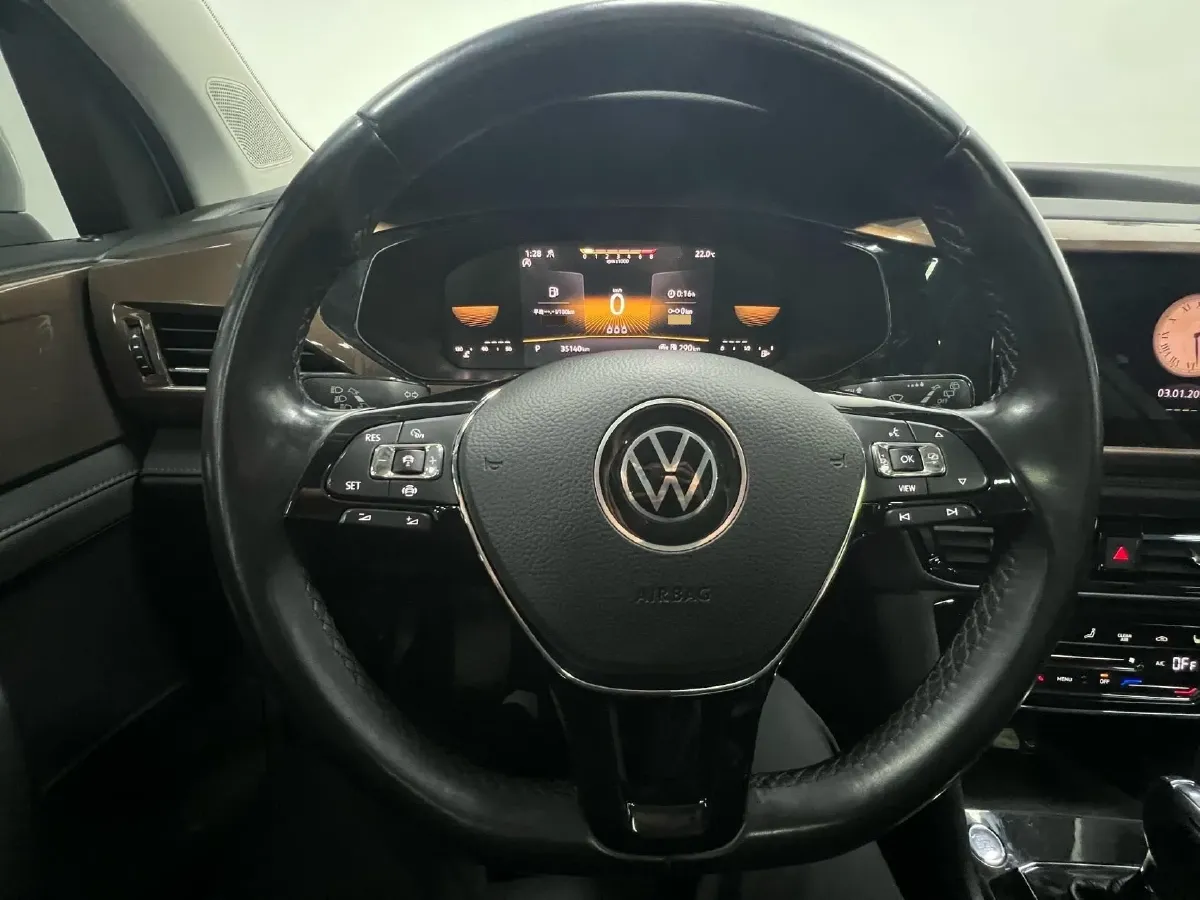 2021 Volkswagen Tharu 1.4T 150HP L4 7DCT,autocango,china used car exporter,china ev exporter,chinese used car exporter,chinese used ev exporter