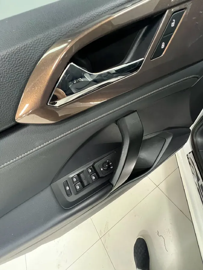 2021 Volkswagen Tharu 1.4T 150HP L4 7DCT,autocango,china used car exporter,china ev exporter,chinese used car exporter,chinese used ev exporter