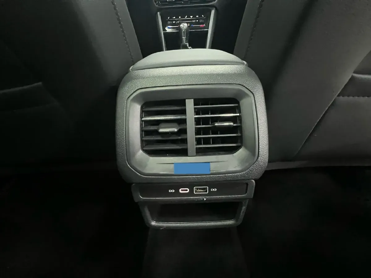 2021 Volkswagen Tharu 1.4T 150HP L4 7DCT,autocango,china used car exporter,china ev exporter,chinese used car exporter,chinese used ev exporter