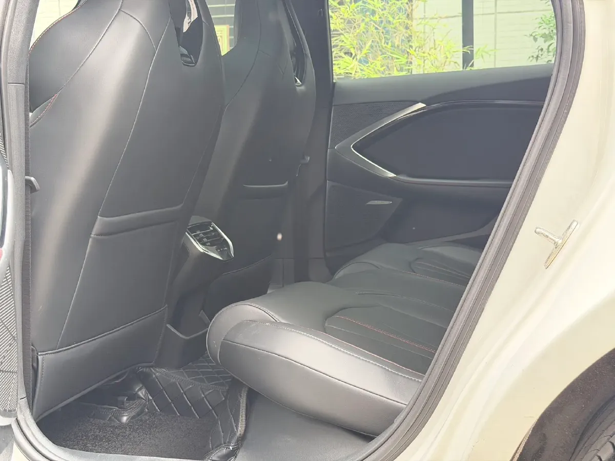 2023 MG 7 2.0T 261HP L4 9AT,autocango,china used car exporter,china ev exporter,chinese used car exporter,chinese used ev exporter