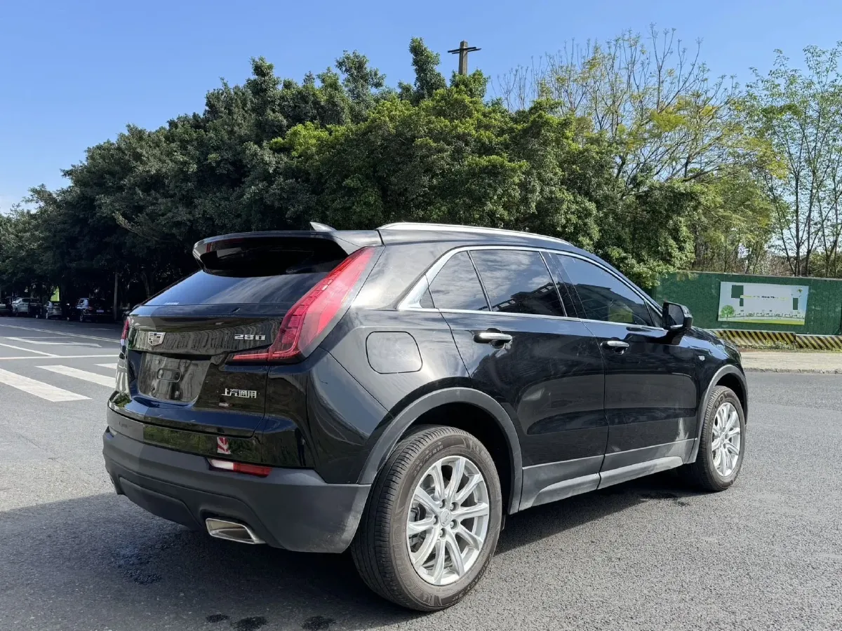 2021 Cadillac XT4 2.0T 237HP L4 9AT,autocango,china used car exporter,china ev exporter,chinese used car exporter,chinese used ev exporter